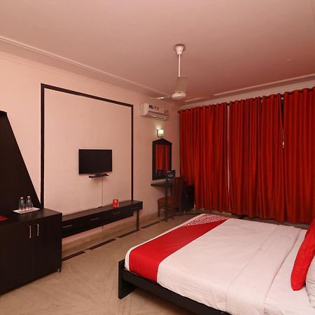 Hotel O Rk Residency Sohana Екстер'єр фото