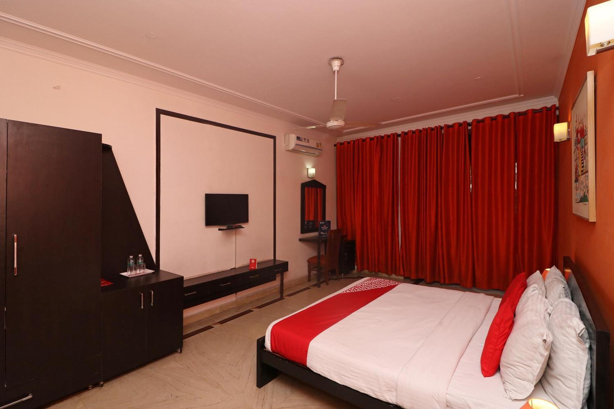 Hotel O Rk Residency Sohana Екстер'єр фото